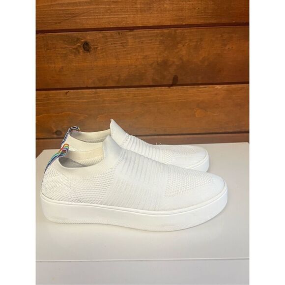 Steve Madden BEALE Sz 8.5 White  Knit Fabric Slip On Shoes - Picture 2 of 8